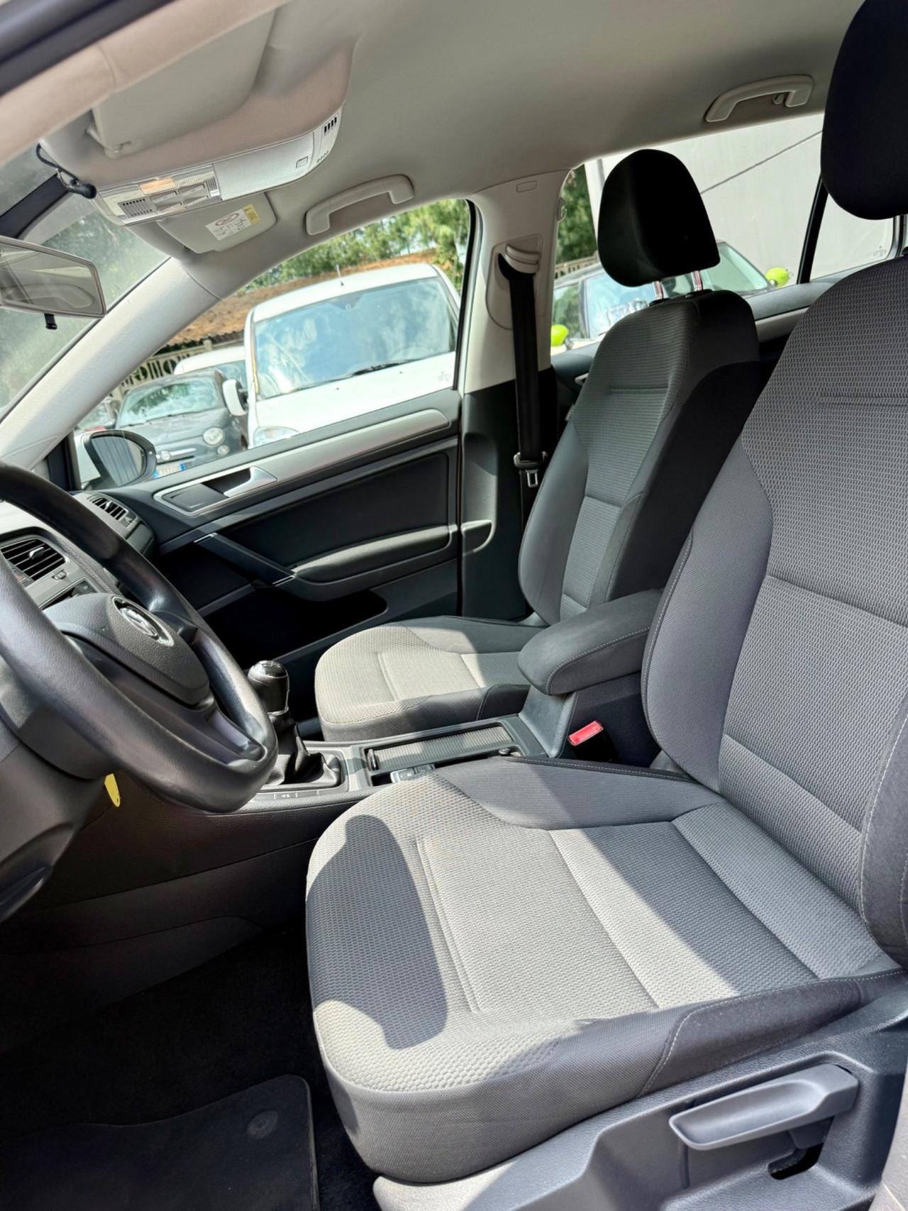 Volkswagen Golf 7 Variant Business 1.6 TDI 105 CV