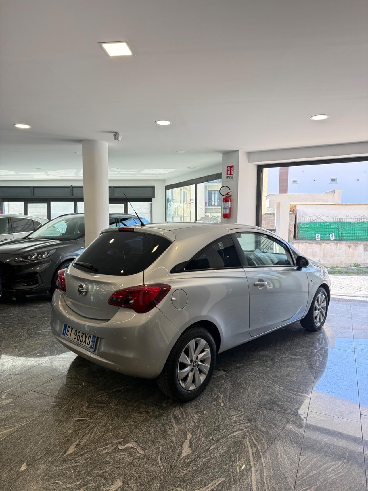 Opel Corsa 1.2 3 porte Edition