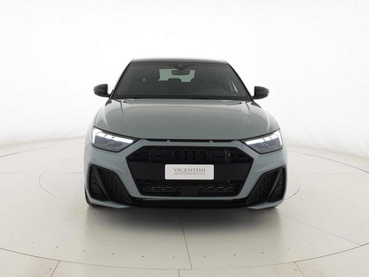 Sportback 40TFSI 207CV S tronic Identity Black