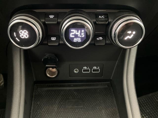 RENAULT Captur 1.0 TCe Techno