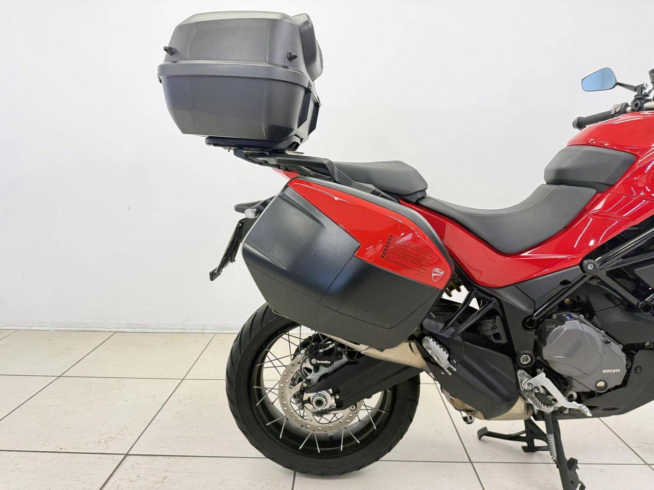 DUCATI Multistrada V2 950 Red