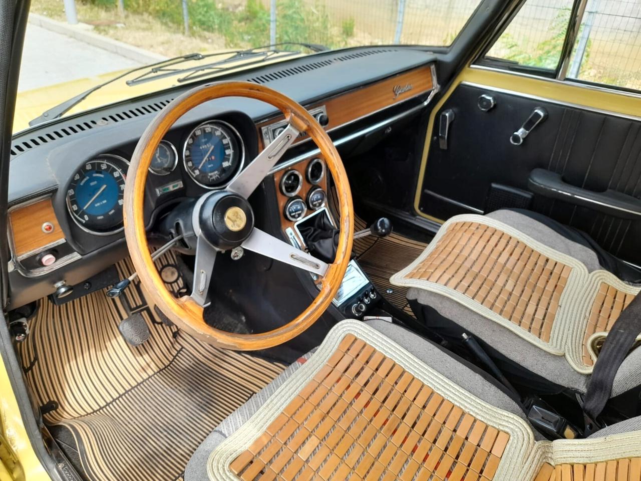 Alfa Romeo Giulia Nuova Super 1300
