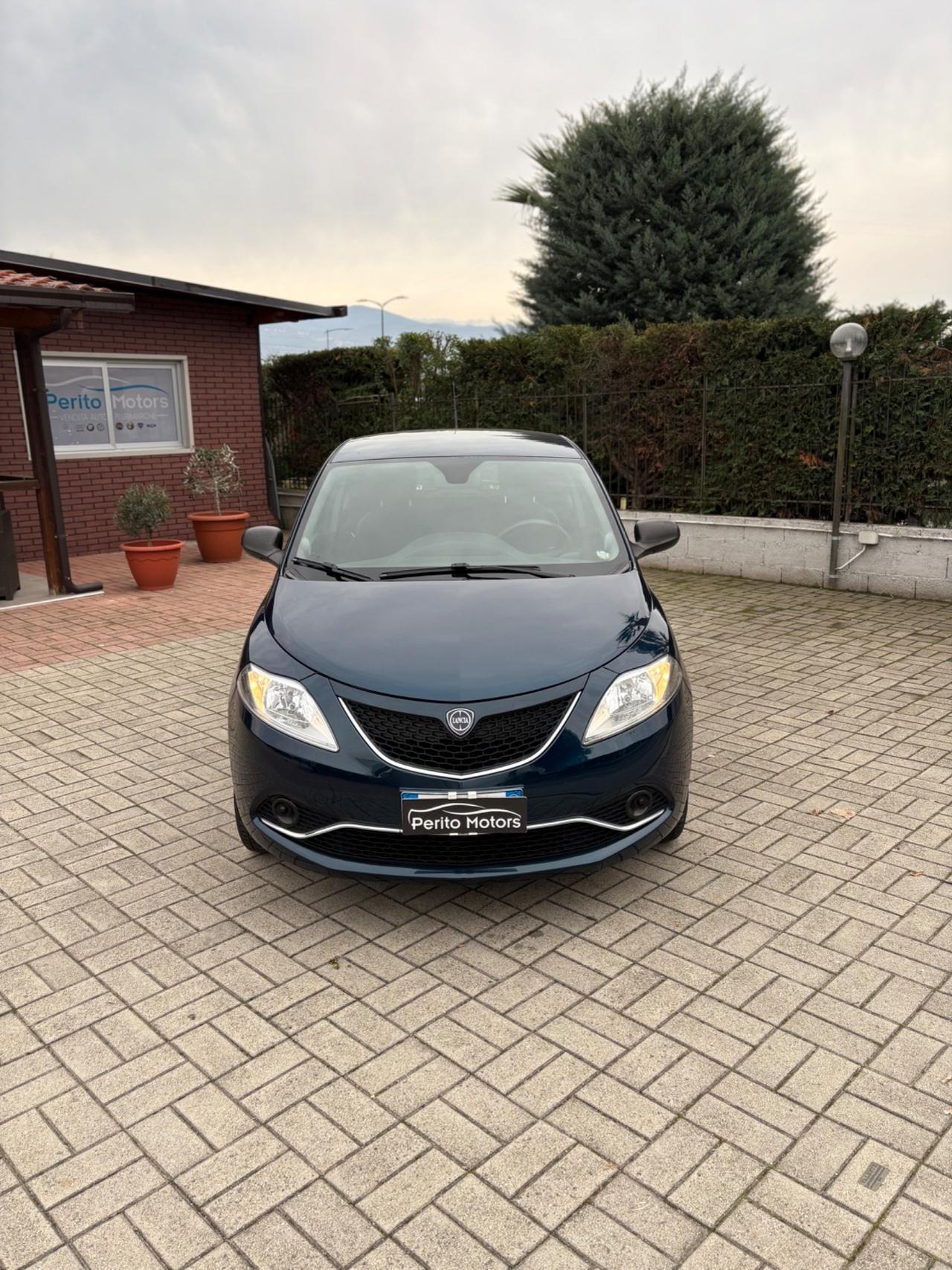 Lancia Ypsilon 1.3 MJT 16V 95 CV 5 porte S&S Silver
