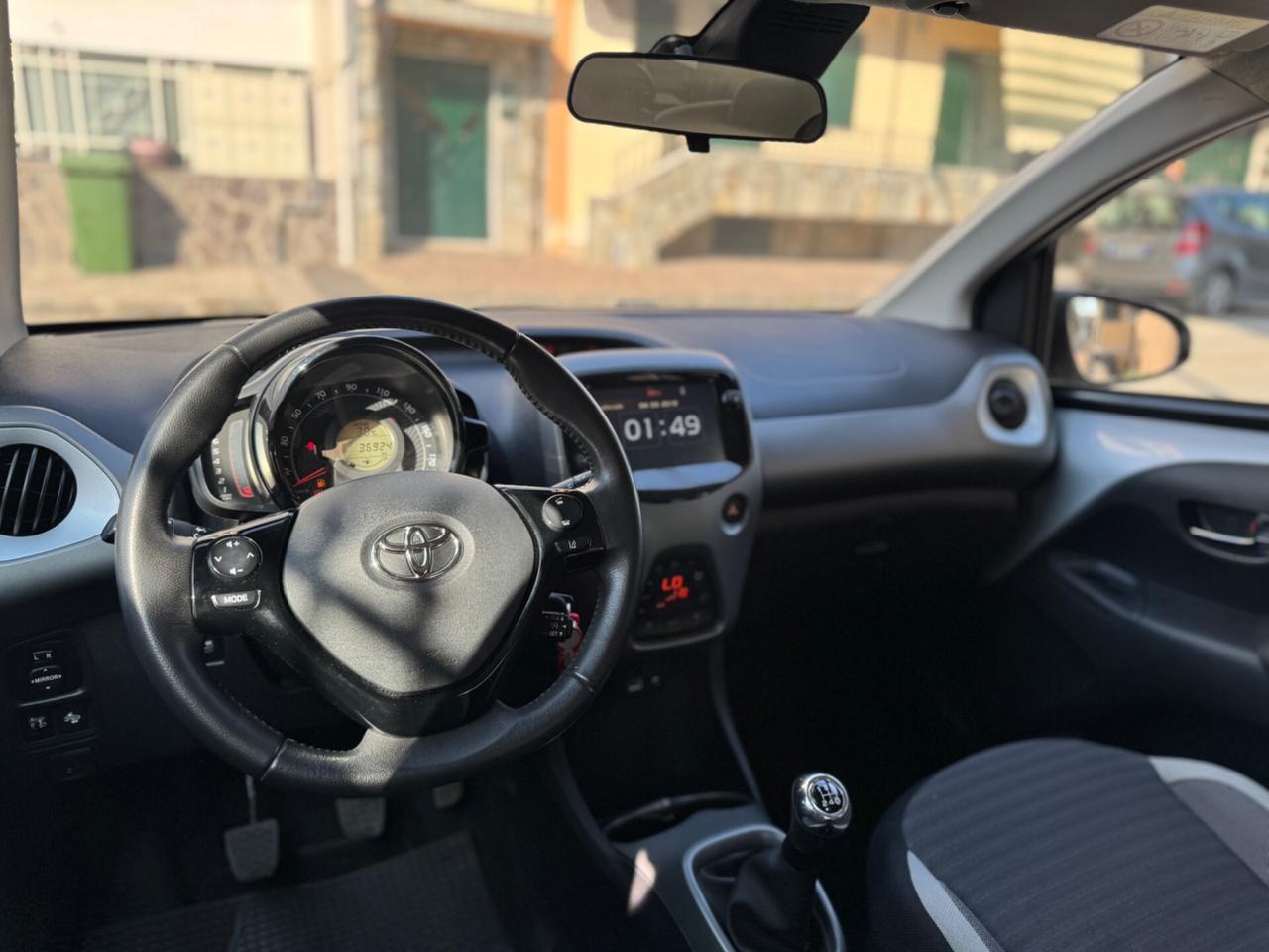 Toyota Aygo 1.0 VVT-i 72 CV 5 porte x-play