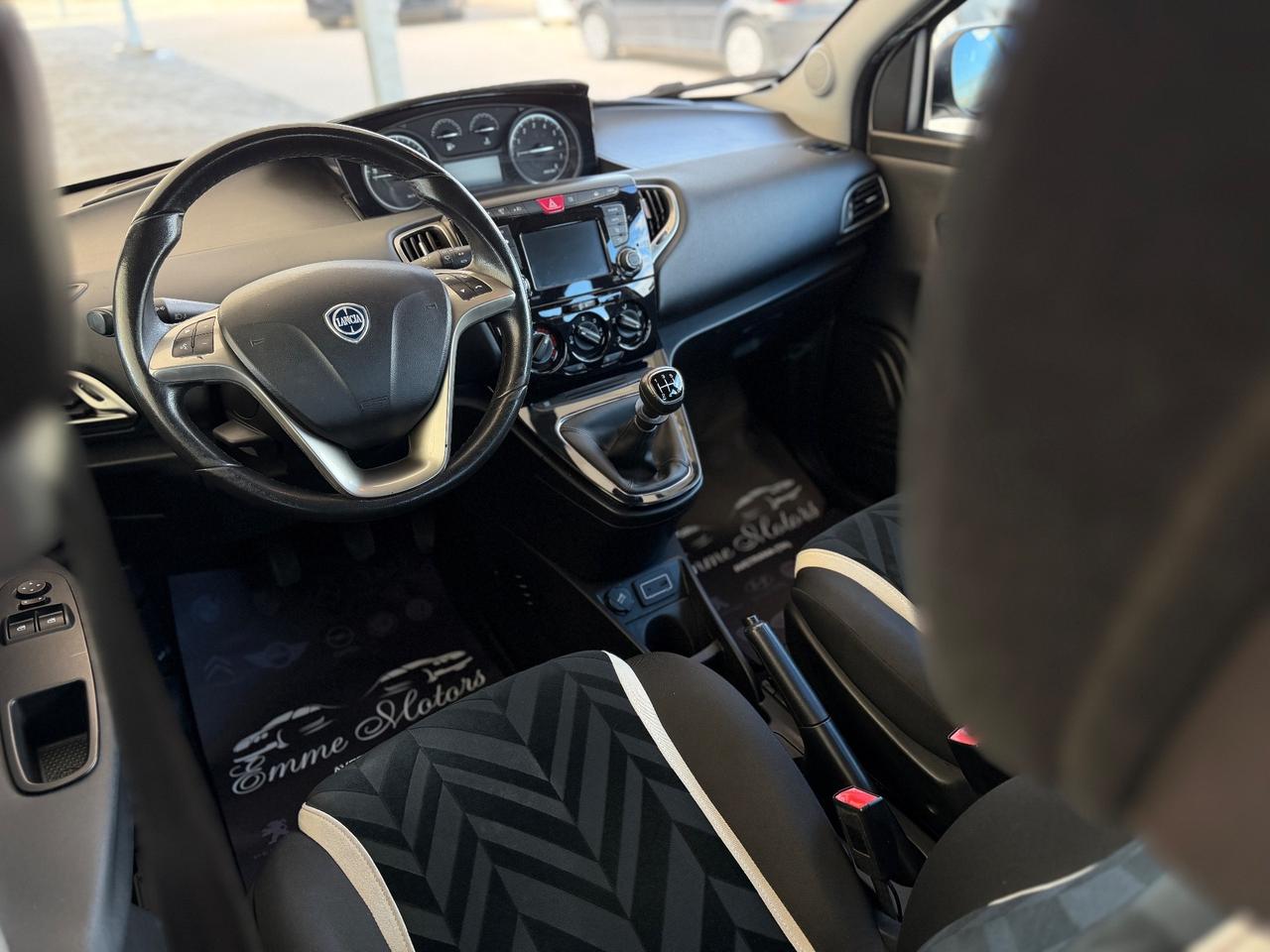 Lancia Ypsilon 1.2 69 CV 5 porte Gold UNICO PROPRIETARIO