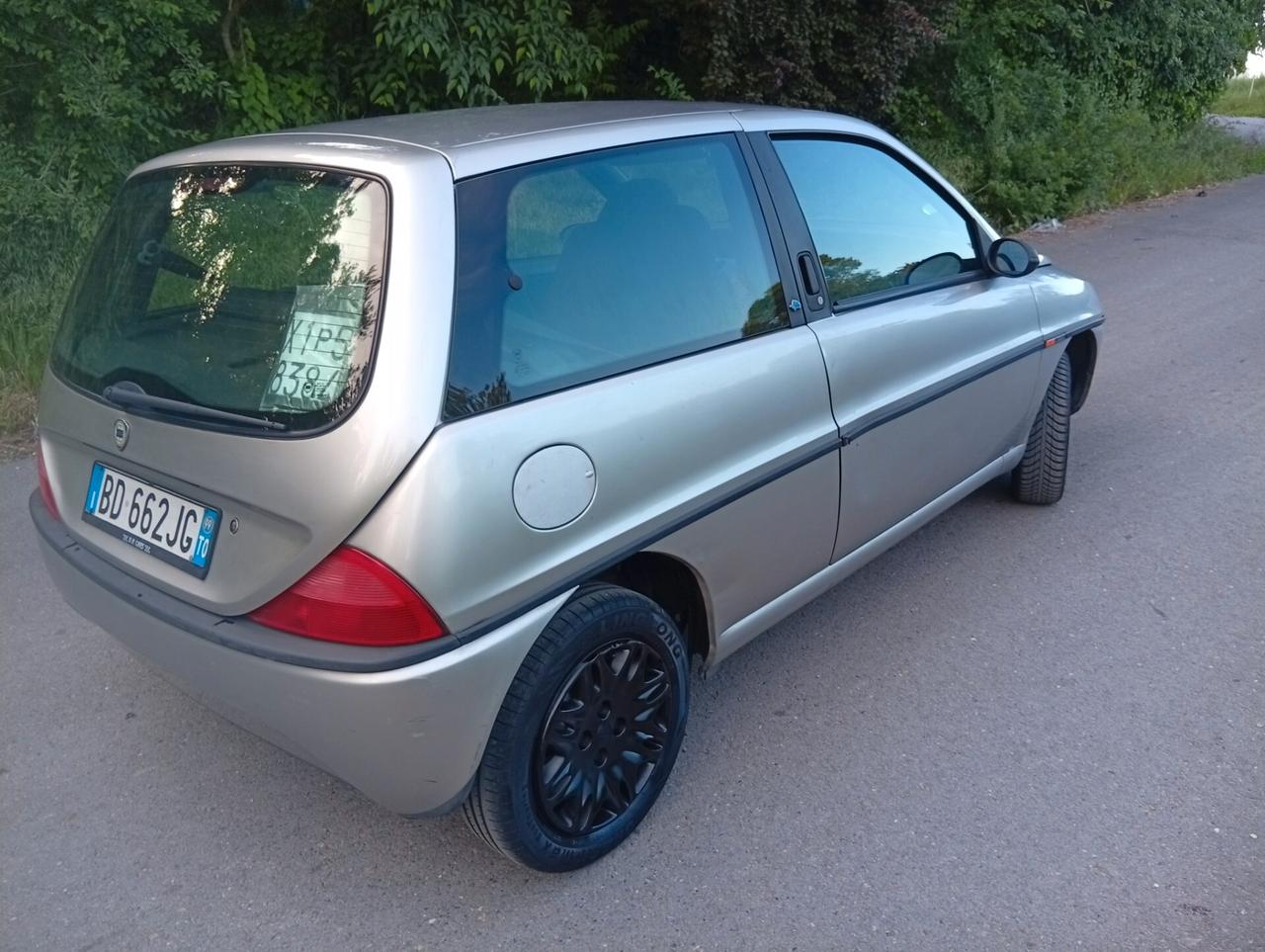 Lancia Y 1.2i cat Elefantino Blu