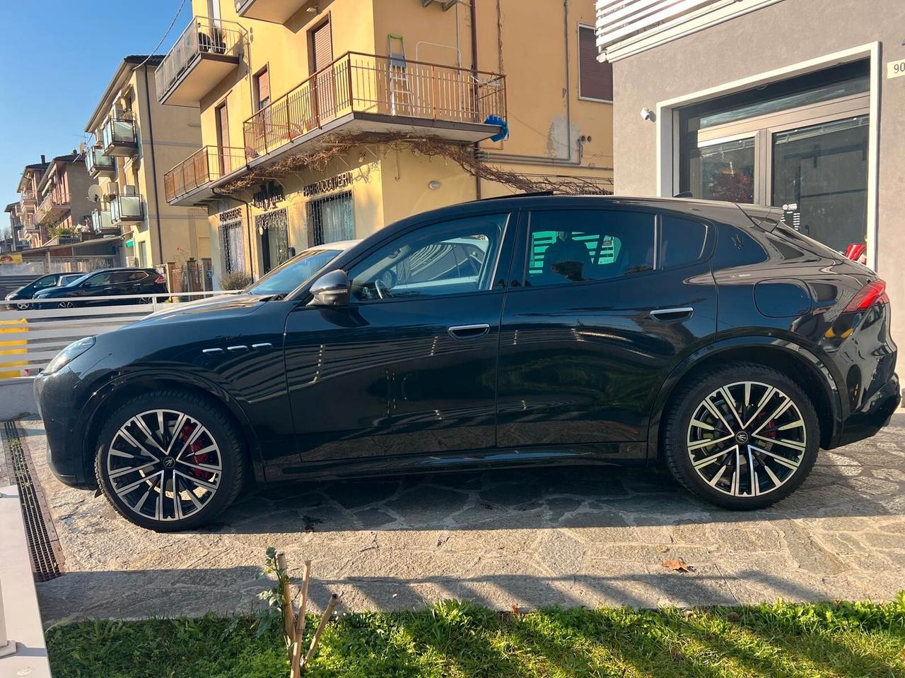 MASERATI GRECALE MHEV 330cv AWD MODENA