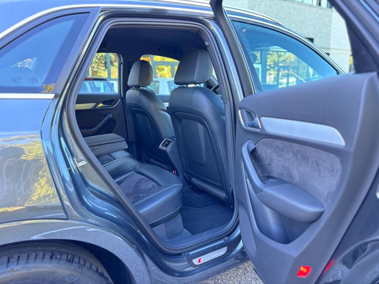 Audi Q3 2.0 TDI quattro S-Line *AUTO*