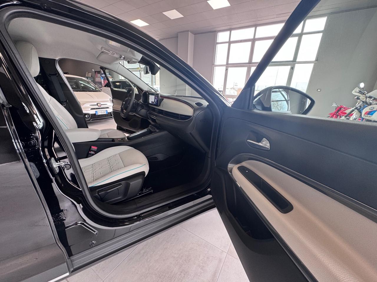 FIAT 600 HYBRID AUTOMATICA LA PRIMA MY2025