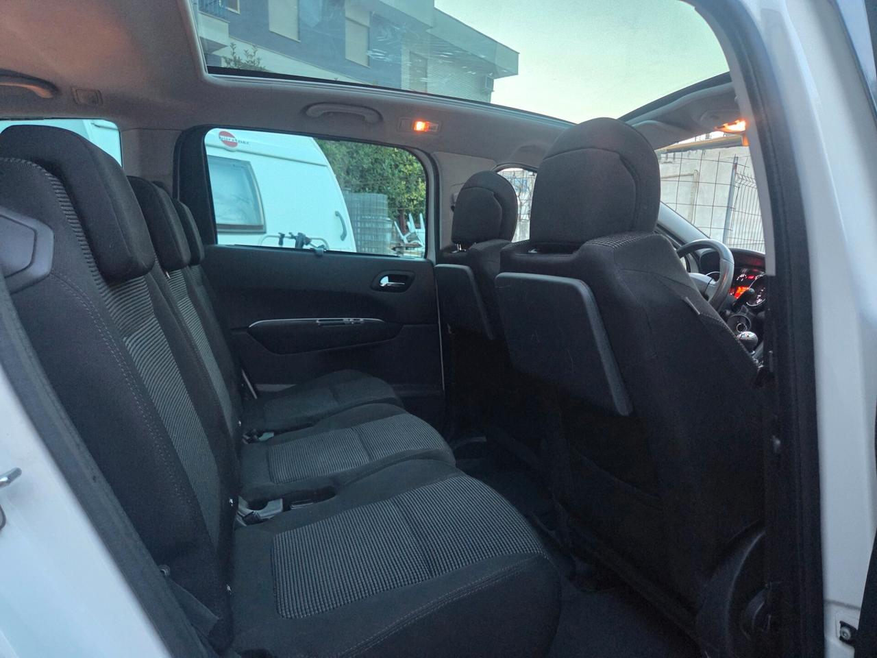 Peugeot 5008 2.0 HDi 150CV Allure 7 posti