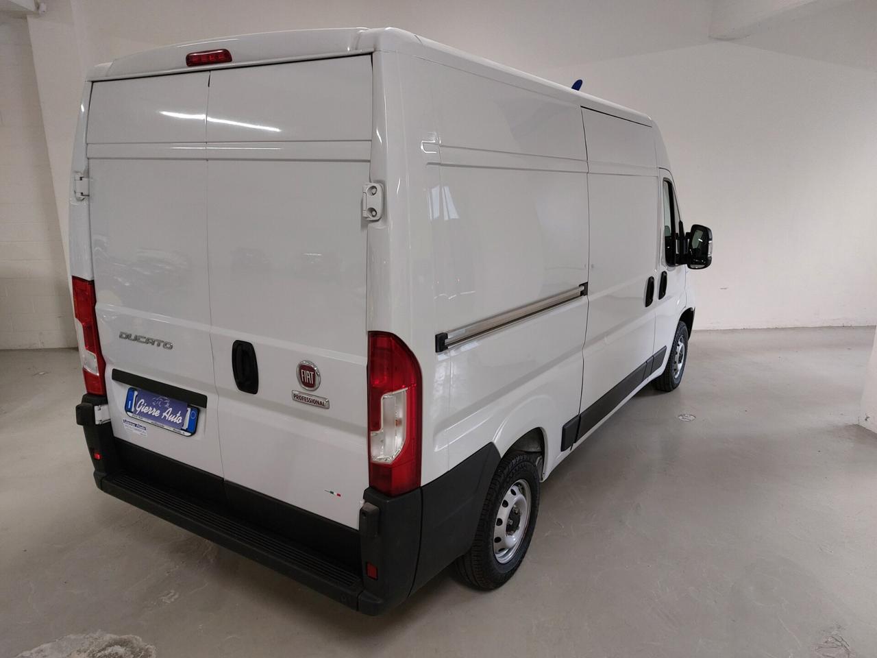 FIAT Ducato (4ª serie) Ducato 33 2.2 Mjt 140CV...