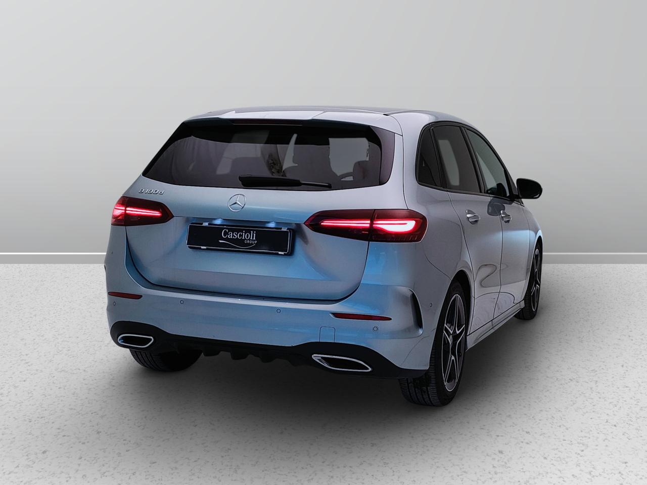 Mercedes-Benz Classe B - W247 2023 - B 180 d AMG Line Advanced Plus auto