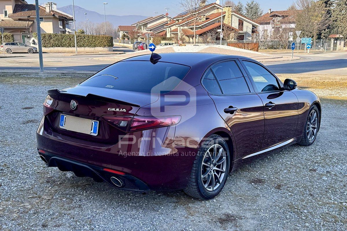 ALFA ROMEO Giulia 2.2 Turbodiesel 136 CV AT8 Business