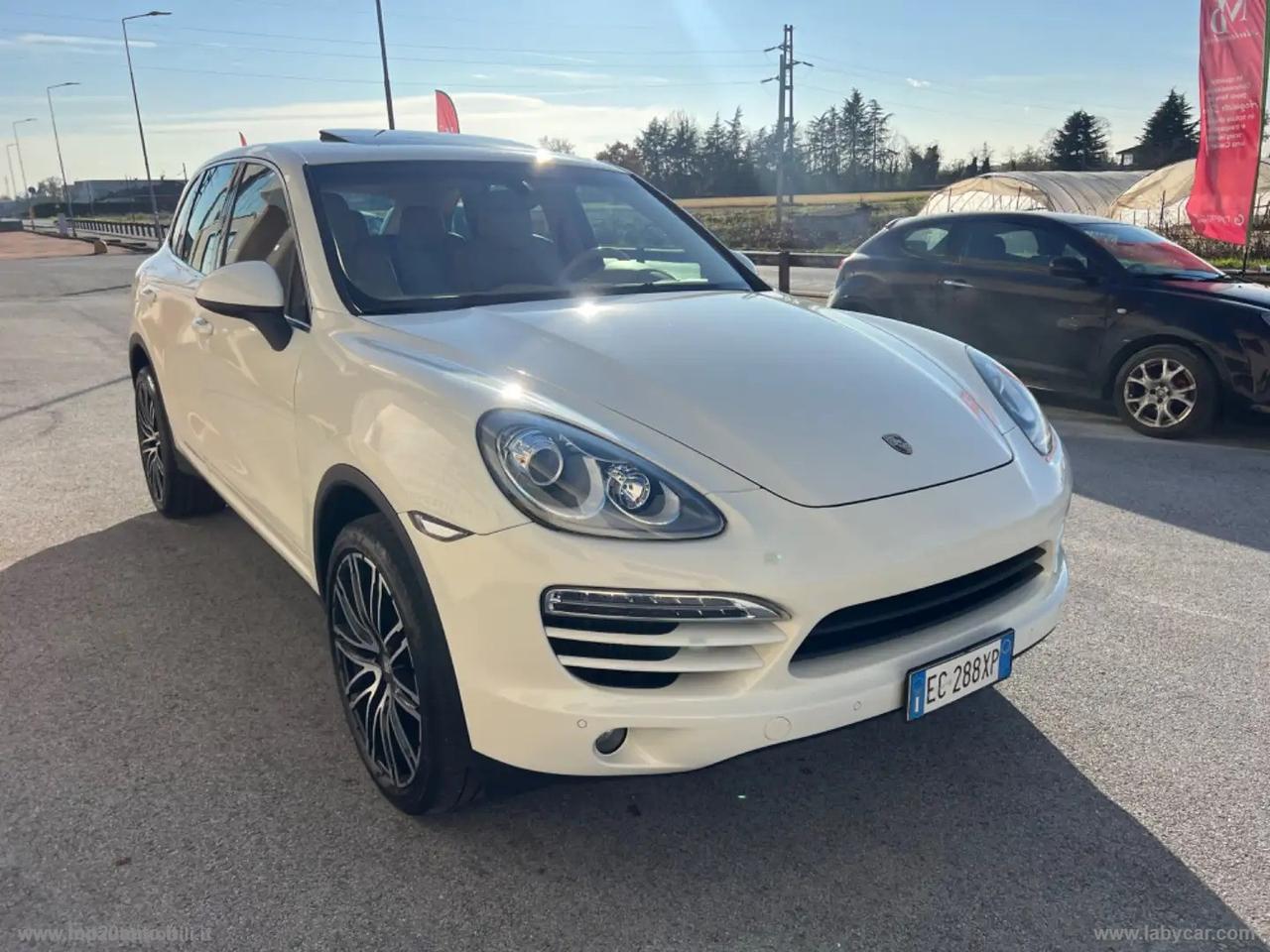 PORSCHE Cayenne 3.0 Diesel|TETTO|PELLE|NAVI|RETRO CAMERA