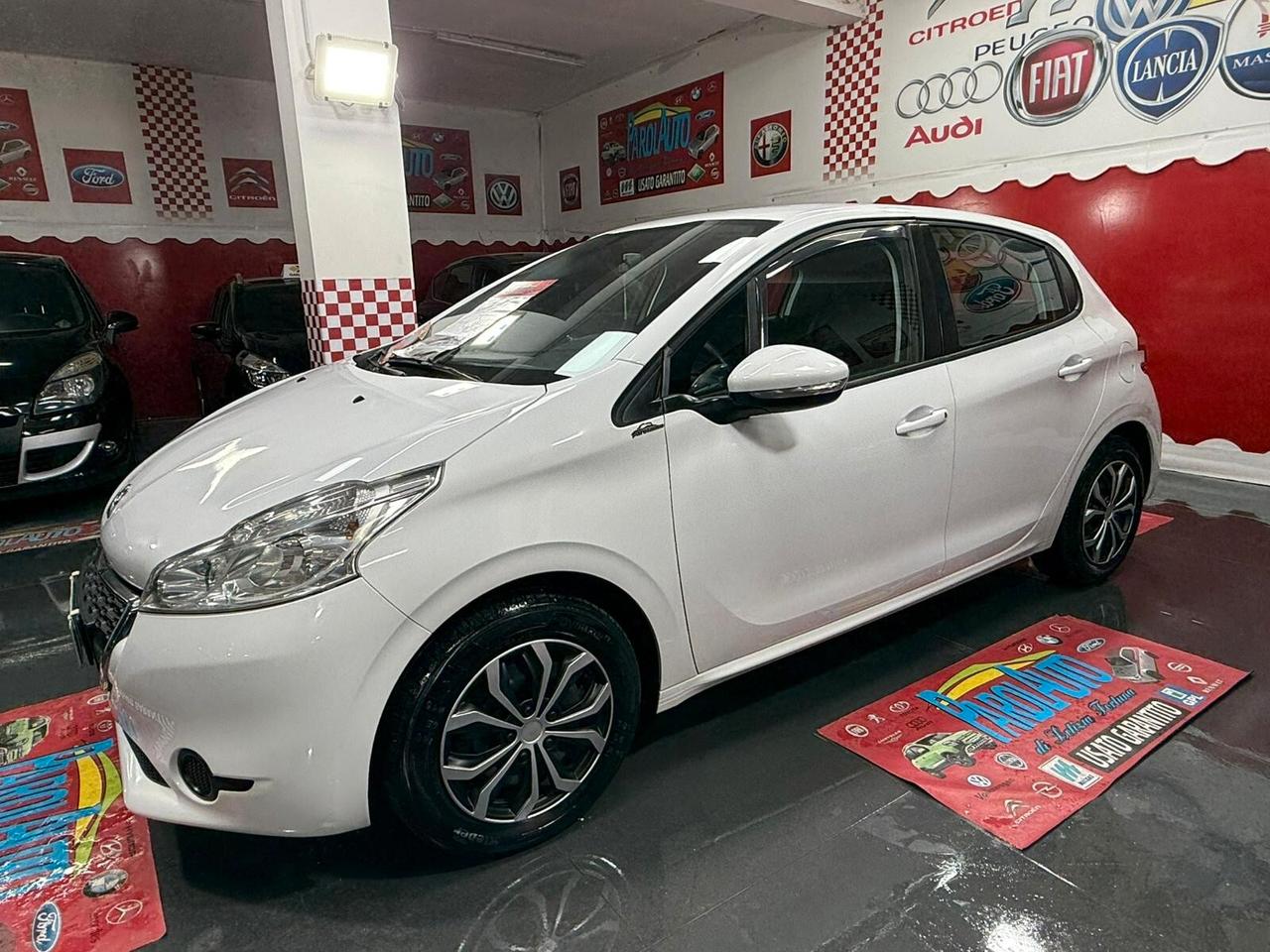 Peugeot 208 1.0 68cv Active - 2014