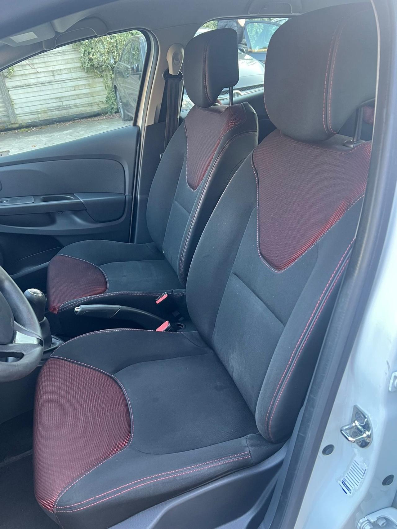 Renault Clio 1.2 benzina 5 porte