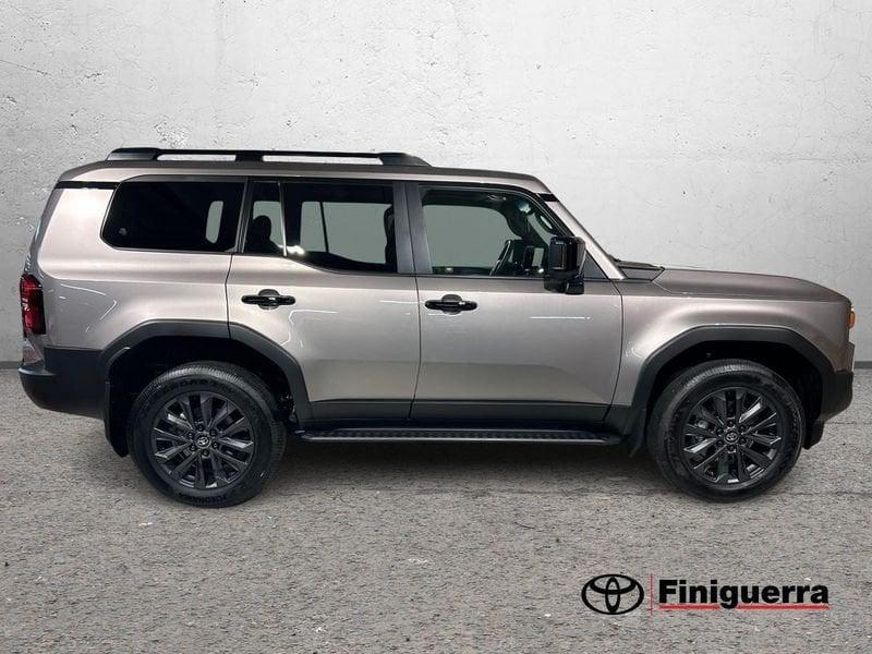 Toyota Land Cruiser 2.8L Diesel 48V MHEV Premium AWD A/T