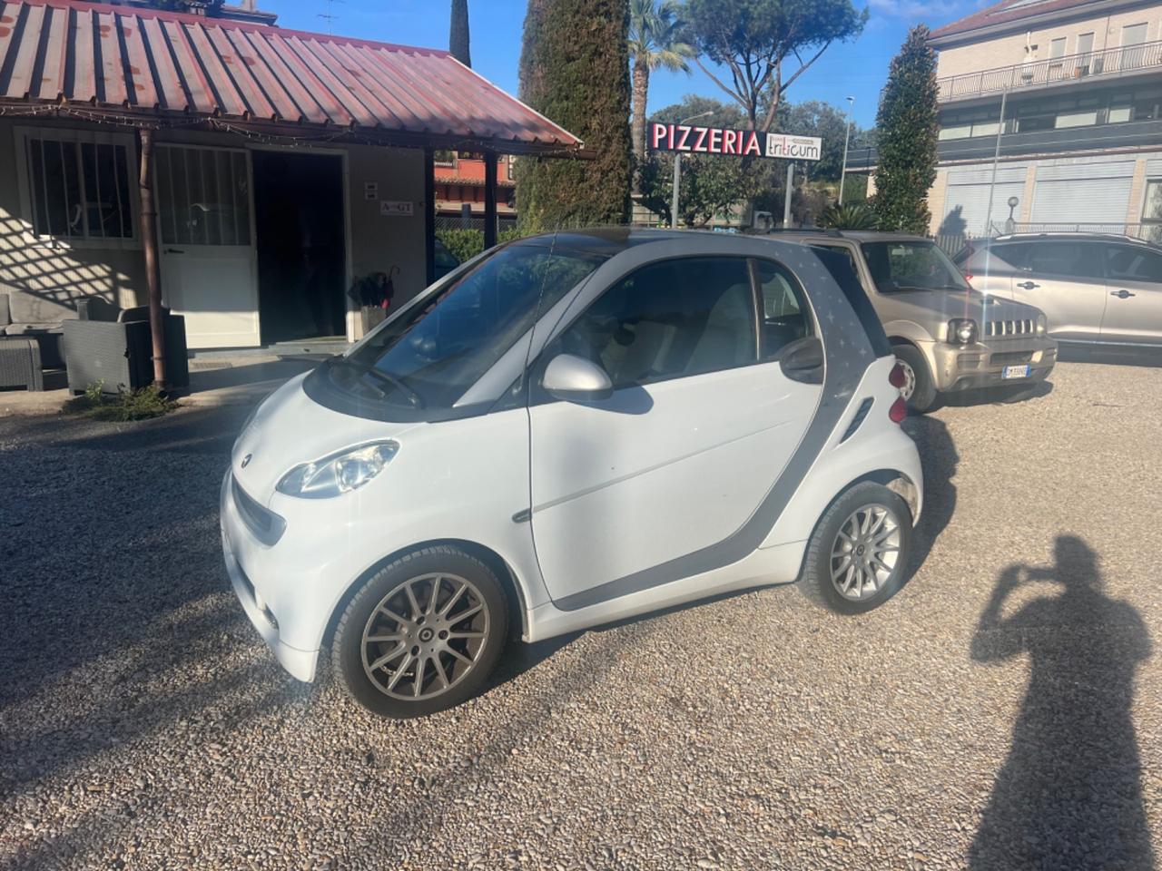 Smart ForTwo 1000 52 kW MHD coupé passion