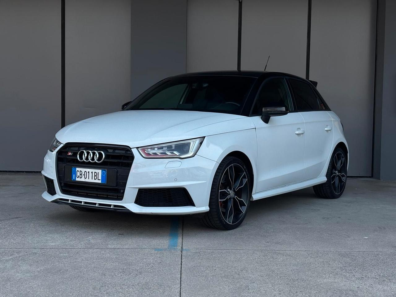 Audi A1 S1 SPB 2.0 TFSI quattro