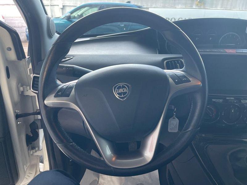 Lancia Ypsilon 1.0 FireFly 70cv S&S Hybrid GOLD PLUS