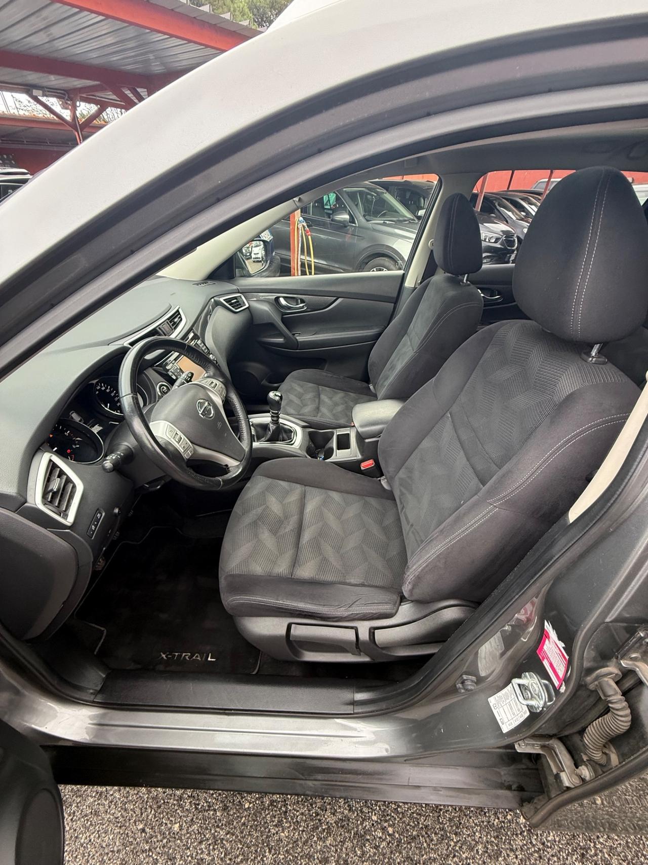 X-Trail 1.6 dCi 2WD Tekna-80 mila km -7 posti-rate