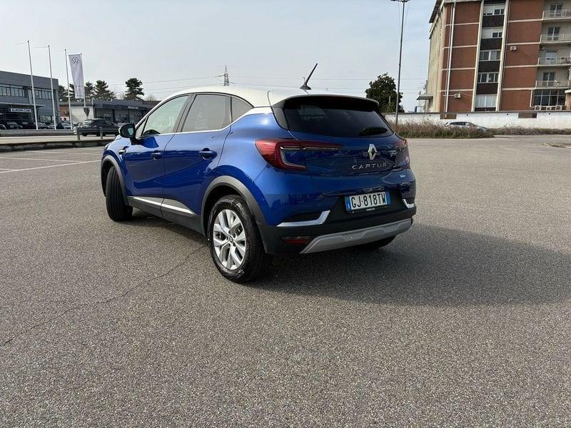 Renault Captur 1.6 E-Tech hybrid Intens 145cv auto
