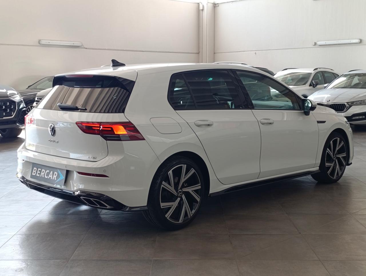 Volkswagen Golf 1.5 etsi evo R-Line 150cv dsg
