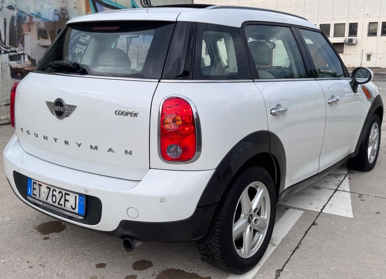 Mini Cooper Countryman benzina cambio automatico con doppio tetto !!!!