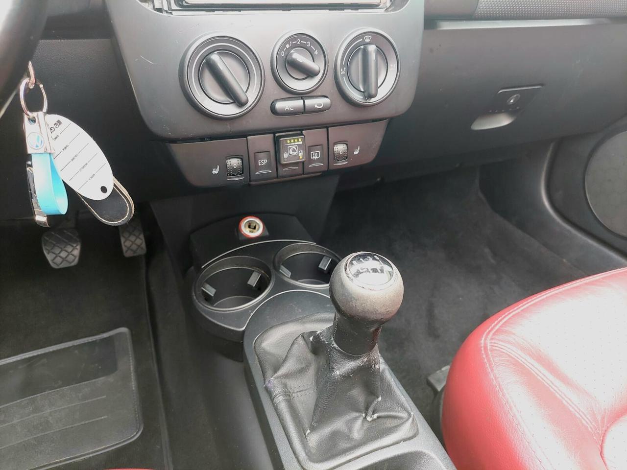 VW New Beetle 1.6 Cabrio Red Lim. Edt. GPL - 2010