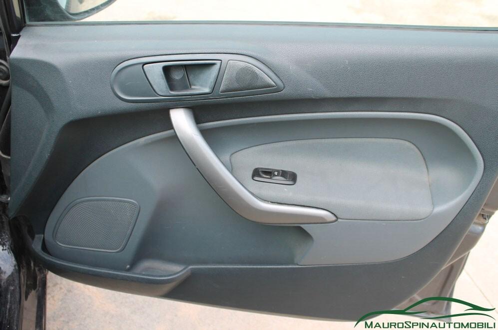 Ford Fiesta 1.4 TDCi 5p. Titanium ANCHE NEOPATENTATI