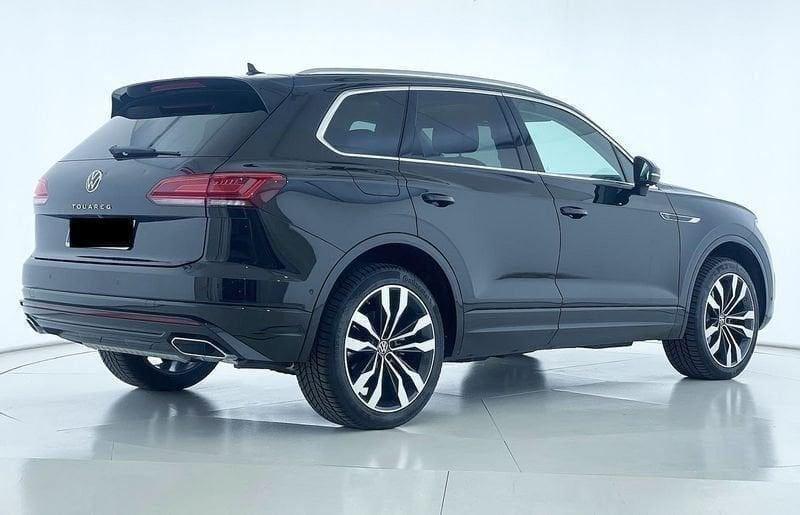 Volkswagen Touareg 3.0 V6 TDI SCR Elegance R-LINE
