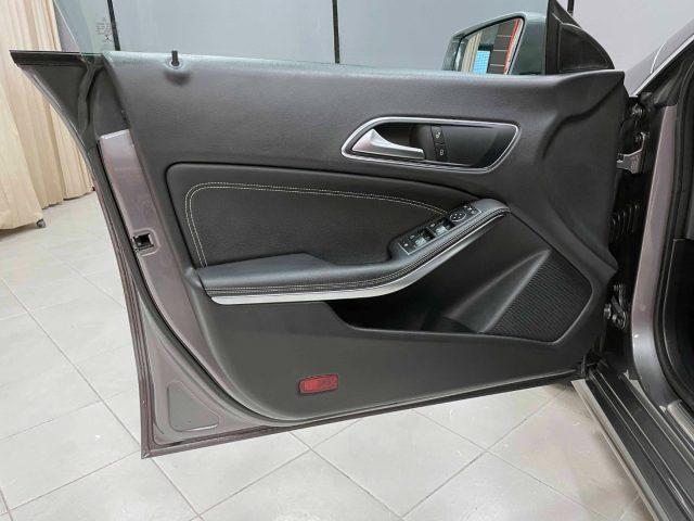 MERCEDES-BENZ CLA 180 SHOOTING BRAKE D AUTO FL