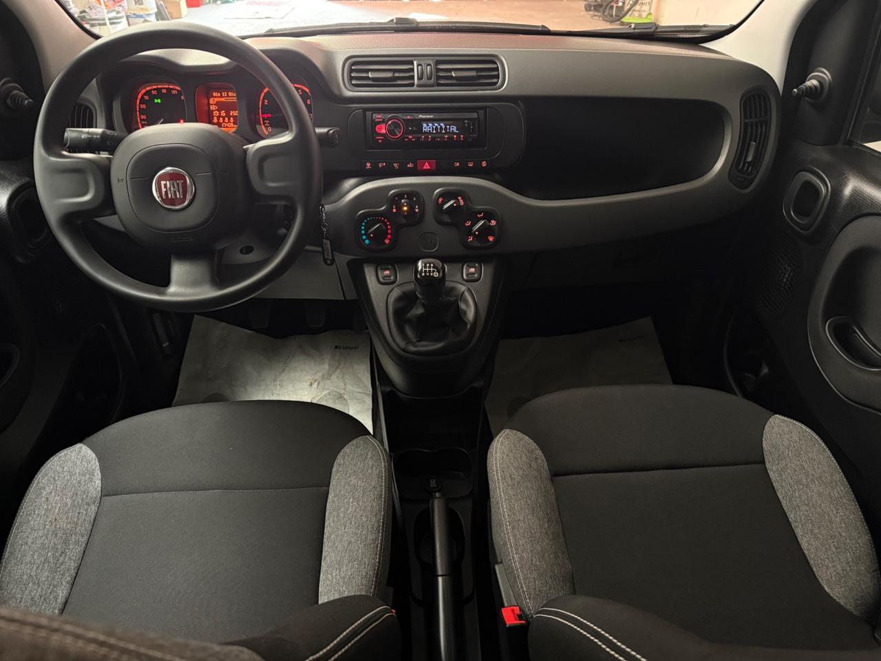 Fiat Panda 1.0 FireFly S&S Hybrid soli 17 MILA KM NEOPATENTATI