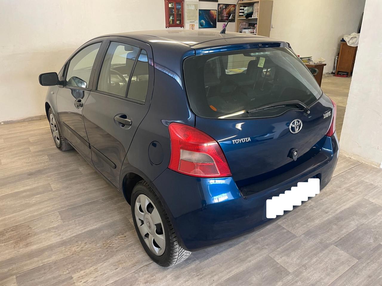 Toyota Yaris 1.0 5 porte Now FULL TAGLIANDATA NEOPATENTATI