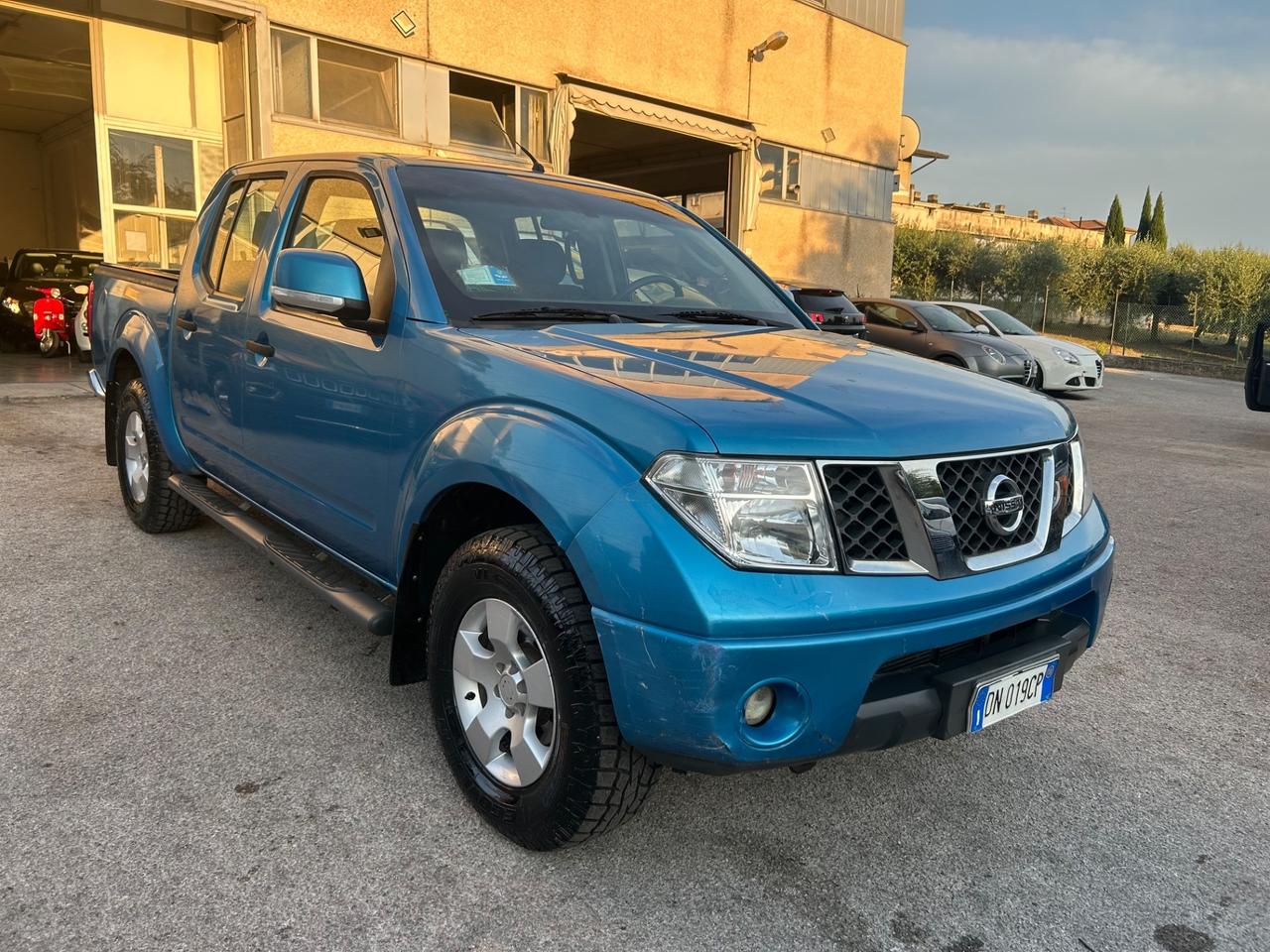Nissan Navara 2.5 dCi 4 porte Doppia Cabina 4X4