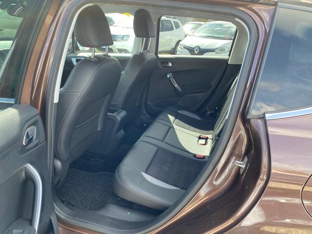 PEUGEOT 2008 1° serie 1.6 e-HDi 115 CV Stop&Start Allure