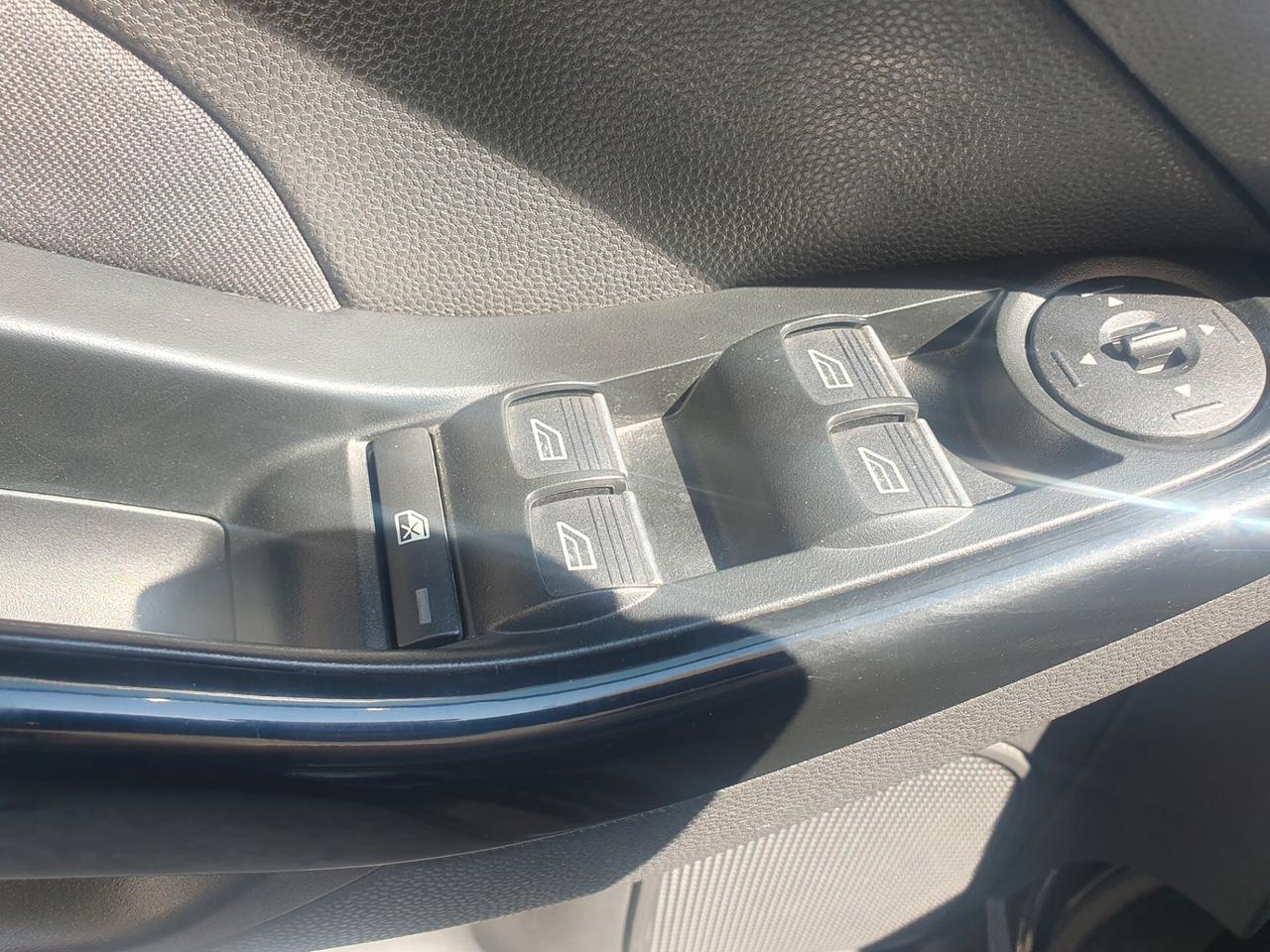 Ford Fiesta 1.6 TDCi 95CV 5 porte Titanium