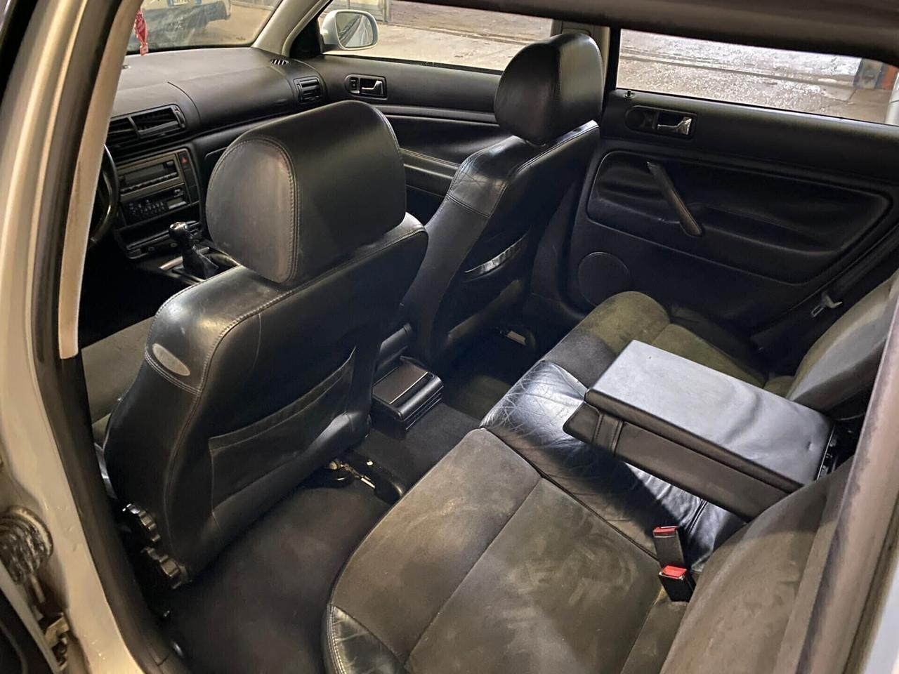 Volkswagen Passat 1.8 T 20V cat Trendline-2002