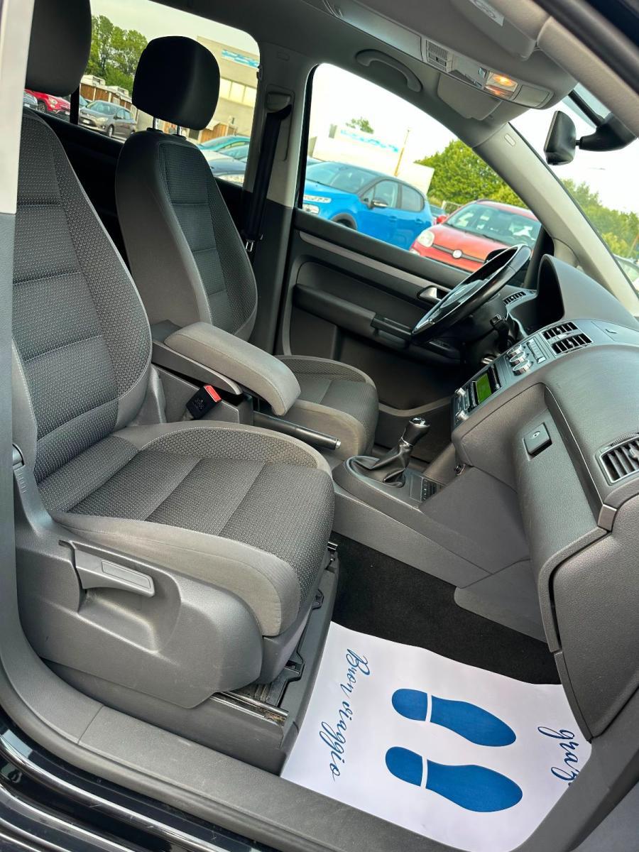 VOLKSWAGEN - Touran - 1.6 TDI DPF Comfort. BlueM. Tech.