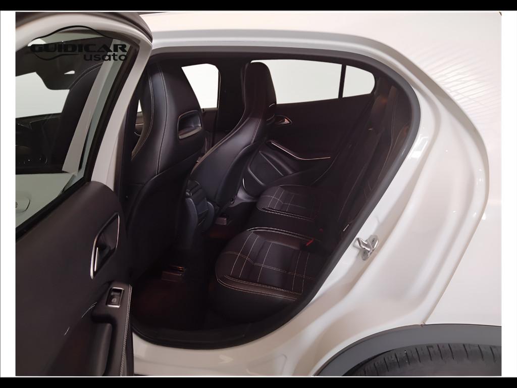 Mercedes-Benz GLA-X156 2014 - GLA 220 d (cdi) Sport 4matic 170cv auto