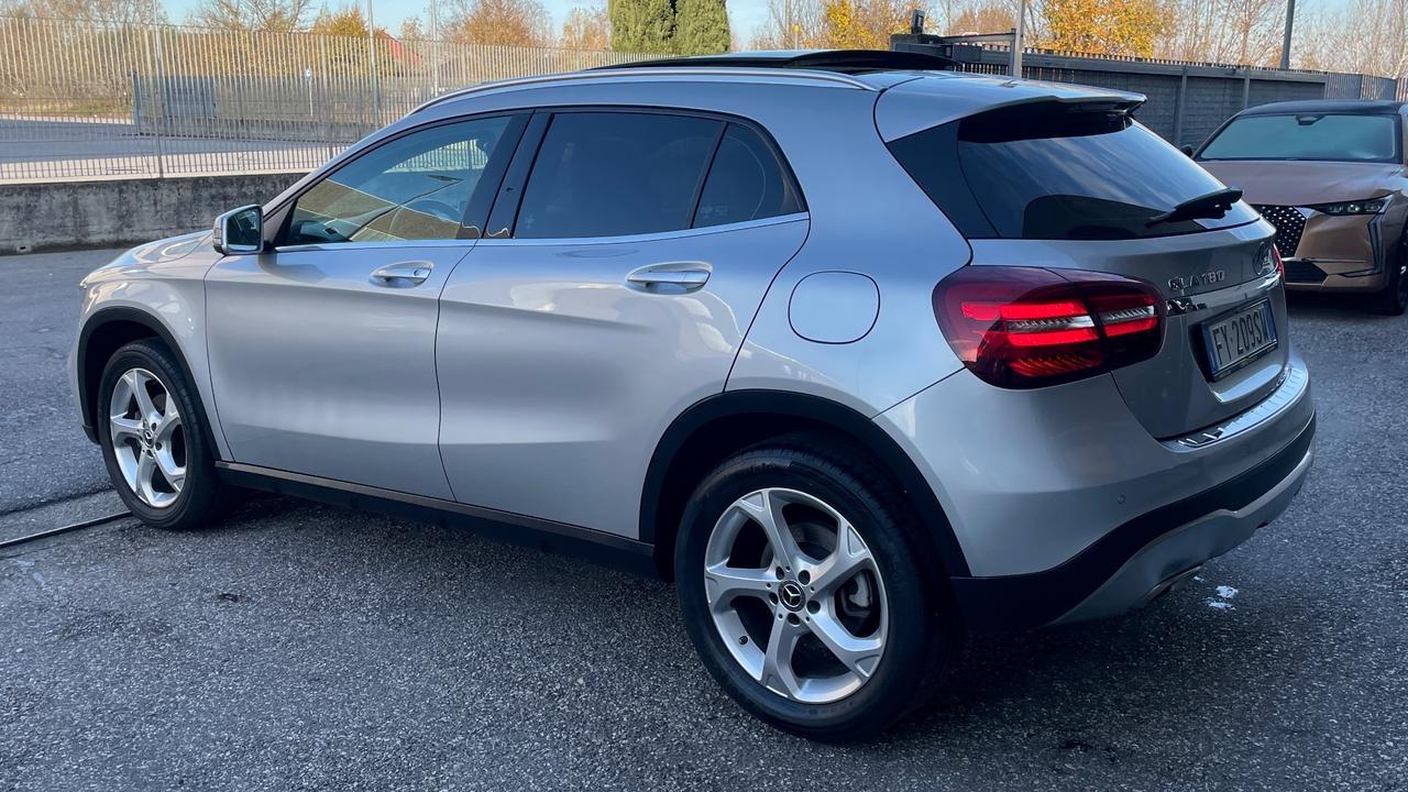 MERCEDES-BENZ GLA 180 1.6 PREMIUM 122CV - FULL LED, PELLE, TETTO