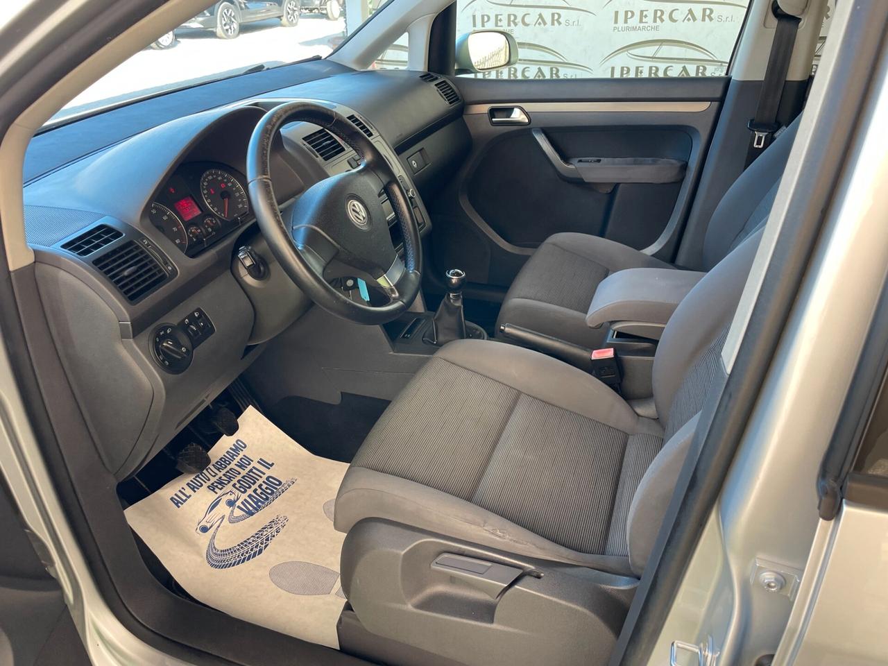 Volkswagen Touran 2.0 Highline Ecofuel ( 7 POSTI )