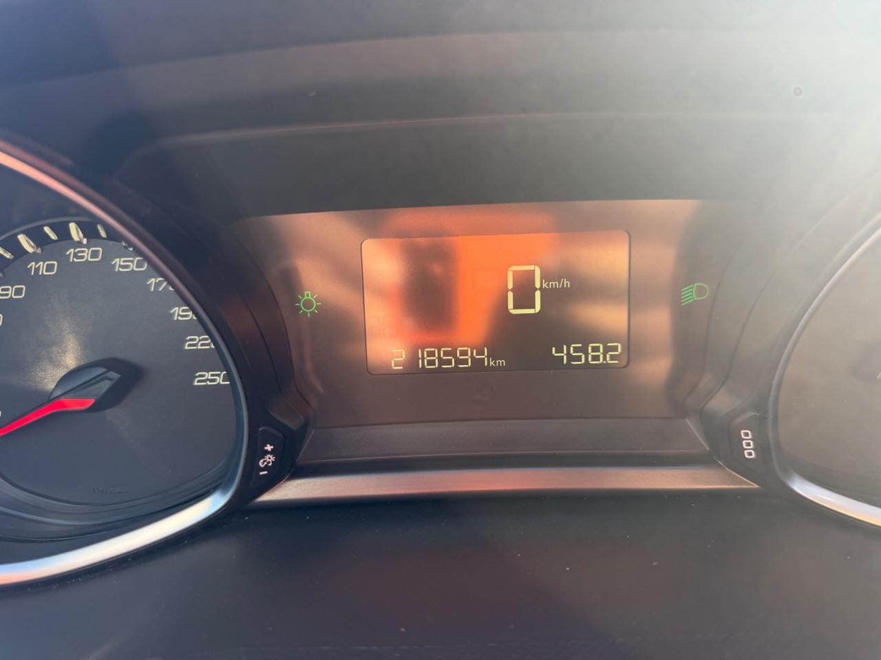 Peugeot 308 1.6 HDi 92 CV Business