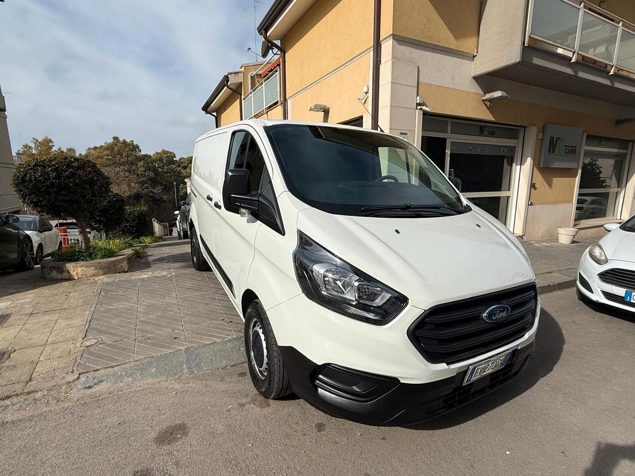 Ford Transit Custom 280 2.0 TDCi 130 PC Furgone Titanium