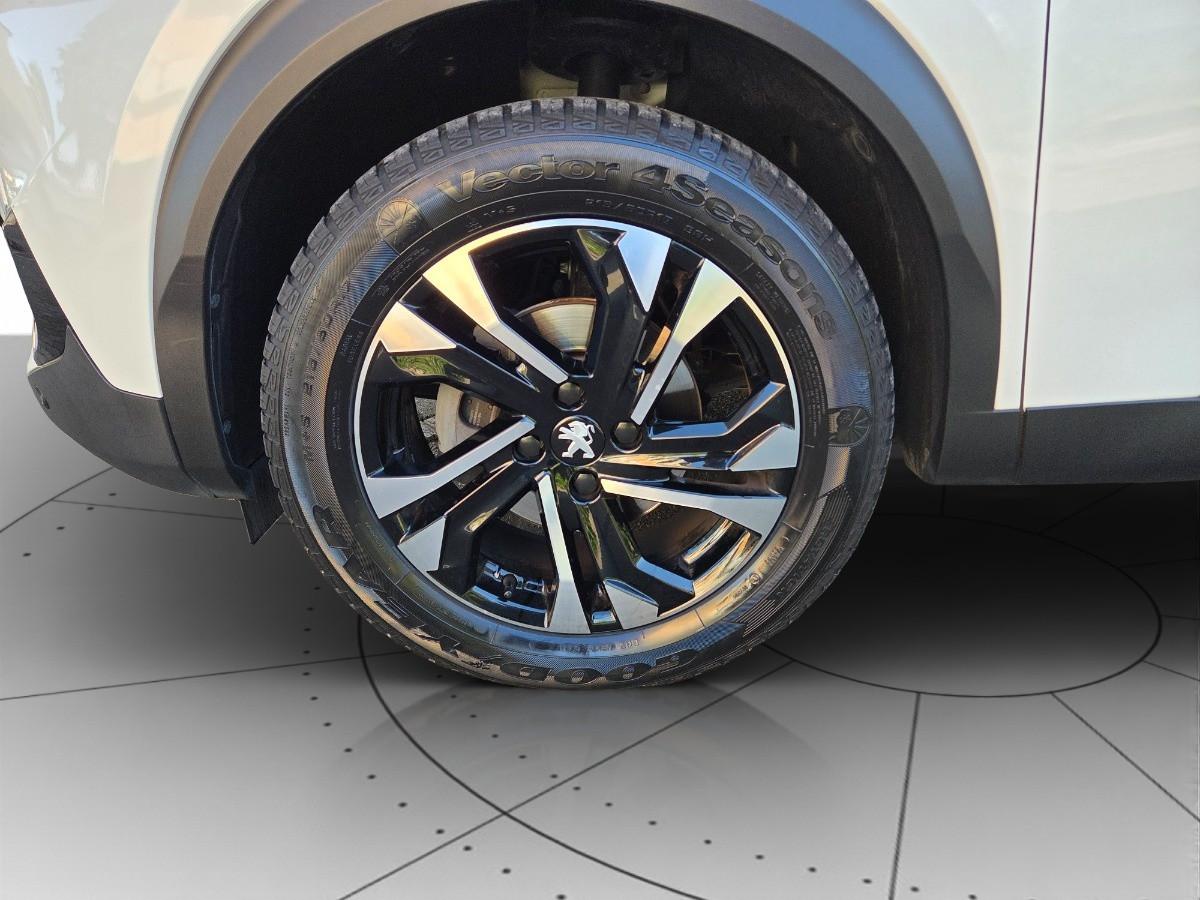 PEUGEOT 2008 1.2 puretech Allure Navi Pack s&s 130cv
