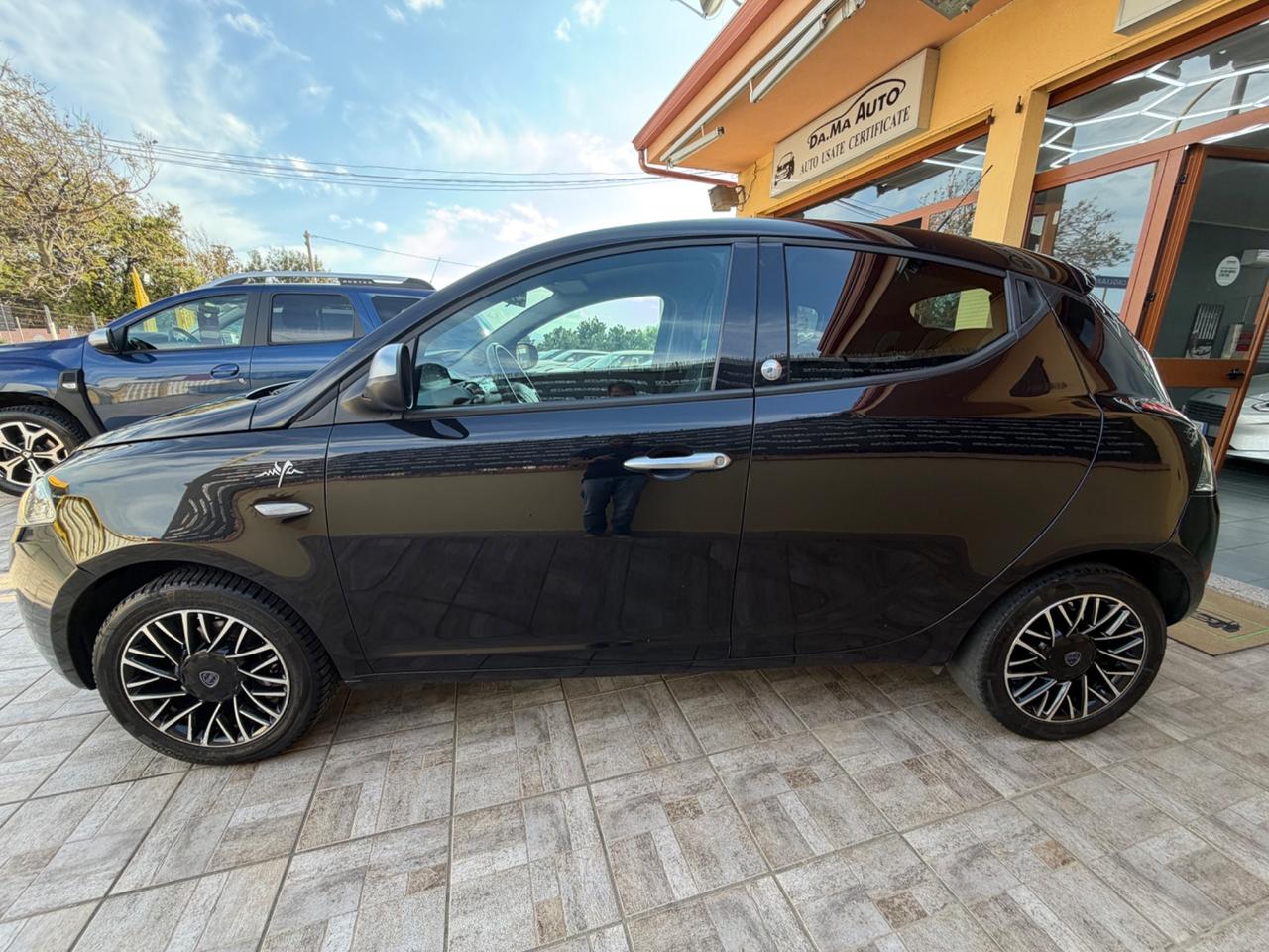 Lancia Ypsilon 1.2 69 CV GPL Ecochic Gold