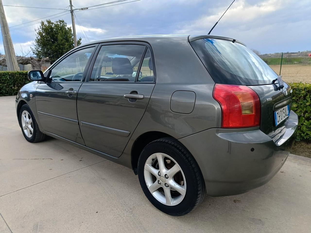 Toyota Corolla 1.6 16V 5 porte