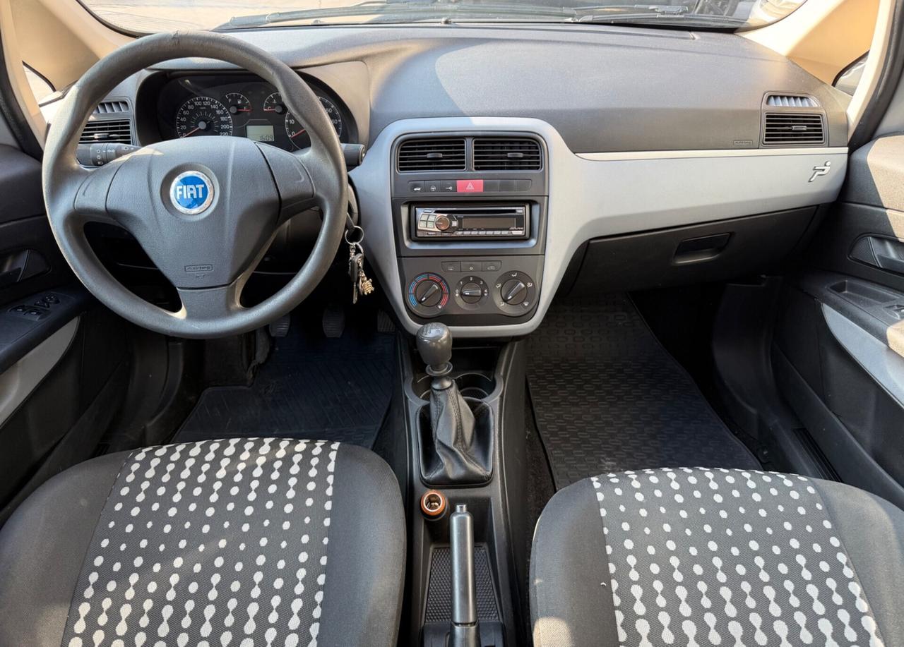 Fiat Grande Punto 1.4 5 p- neopatentati-garanzia 12mesi