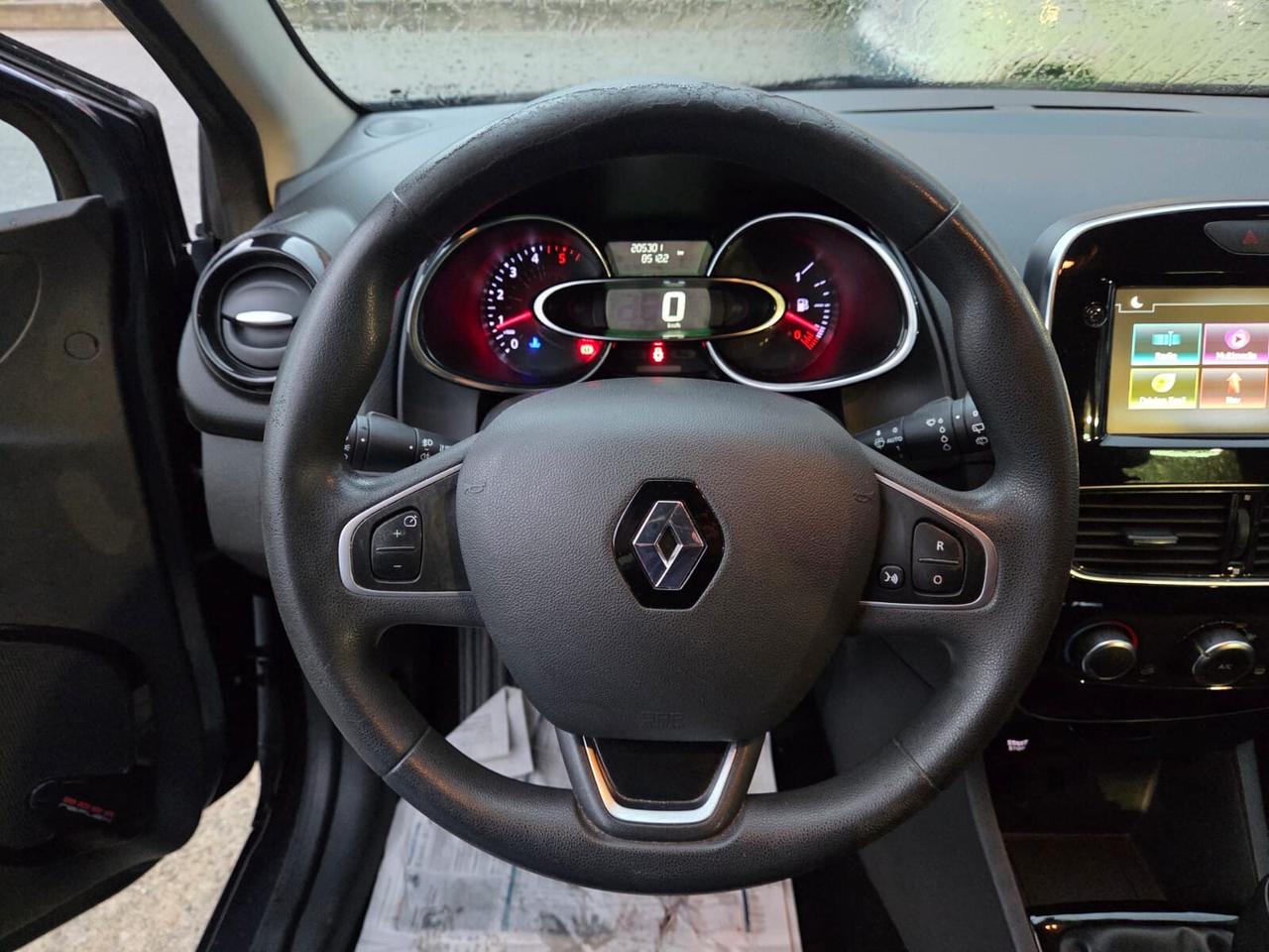 Renault Clio dCi 8V 75 CV 5 porte Moschino