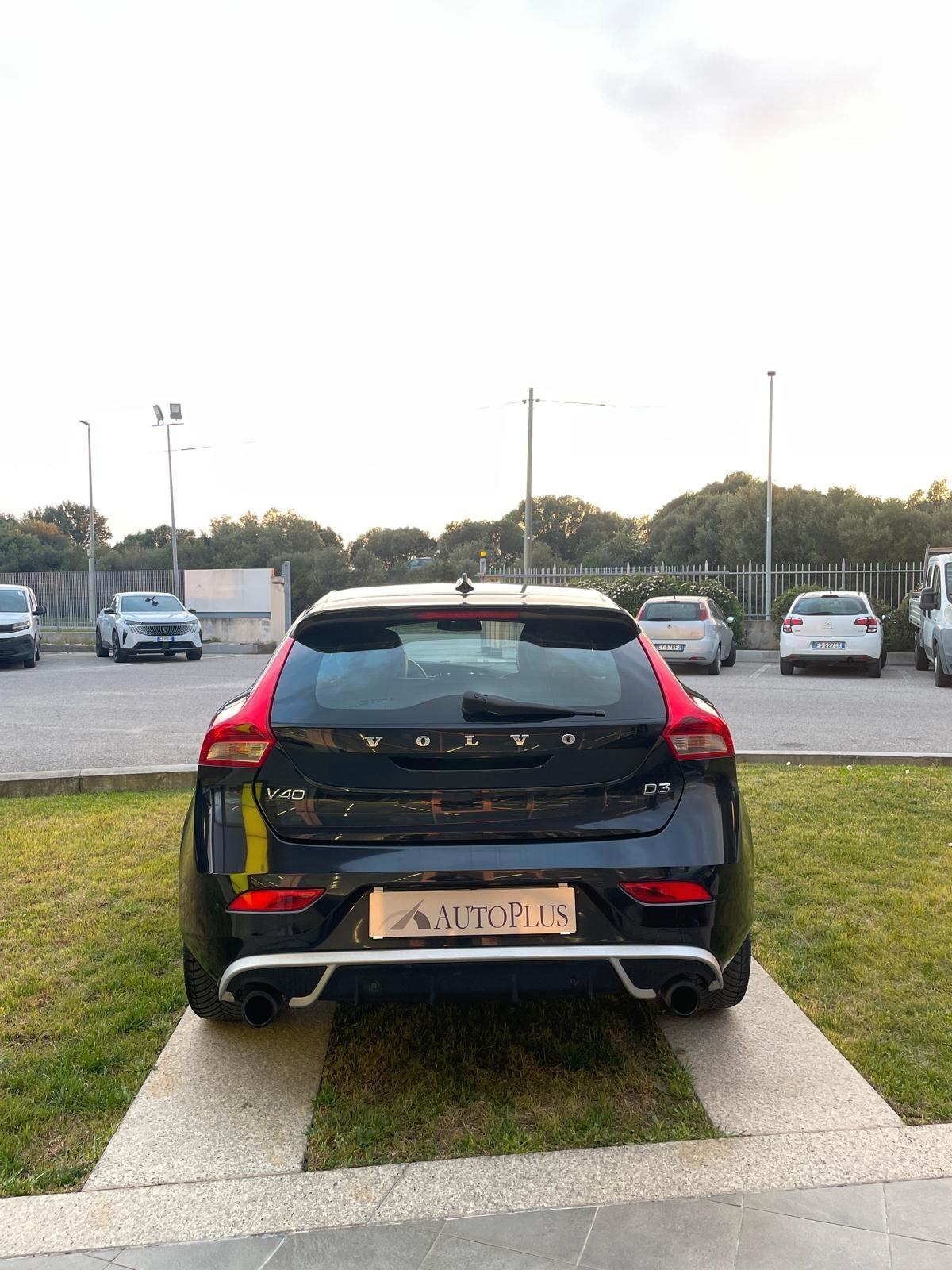 Volvo V40 D3 Geartronic R-design Momentum